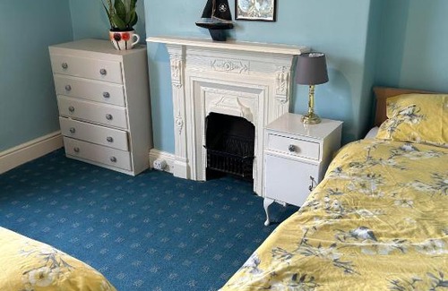 Ellesmere Port Apartment | Grace Stays