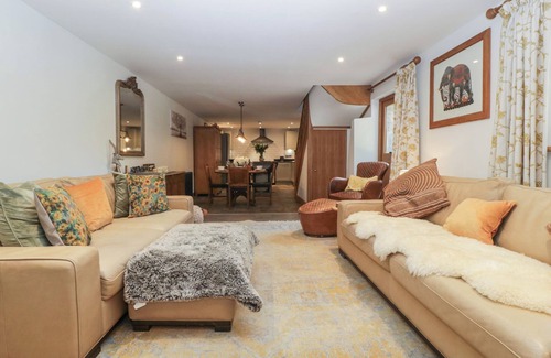 Cwmcarn Cottage | GRAIG COTTAGE, pet friendly, with open fire in Cwmcarn