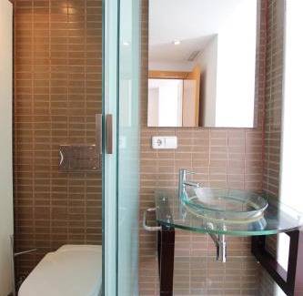 La Seu Apartment | Gran apartamento con Terraza cerca a las Torres de Serrano