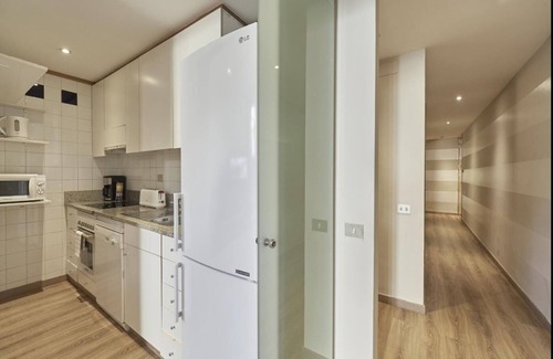 Esquerra de l'Eixample Apartment | Gran Via Terrace Barcelona