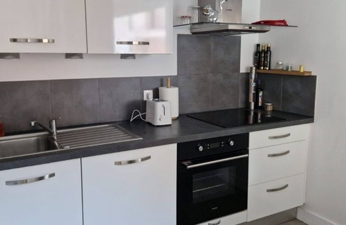 Toulouse East Apartment | Grand Apt T3, Centre, Gare, Métro, Parking Privé