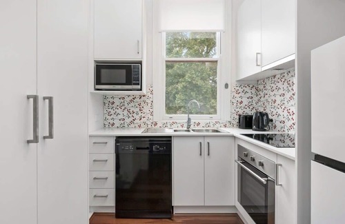 Buninyong House | Grand Buninyong Heritage -VIC Terrace Close to All