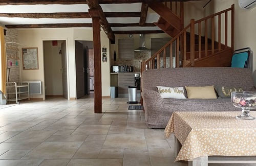 Cremps House | "Grand Cahors - Family gîte for 6 people with swimming pool and paddling pool