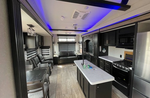 Williams RV Rental | Grand Canyon RV Glamping