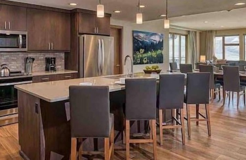 Boulder Ridge Hotel | Grand Colorado Peak 8 Resort, Yoga Studio, Gym, Pool