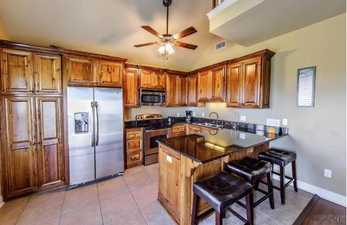 Grand Isle House | Grand Isle Unit E pet friendly detached condo 3 bedrooms 1 bath easy beach access