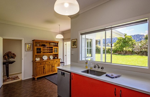 Ohakune House | Grand Lodge - Ohakune Holiday Home
