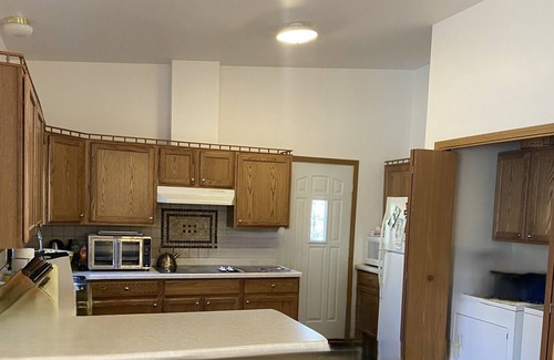 Oxford House | Grand Meadow Retreat