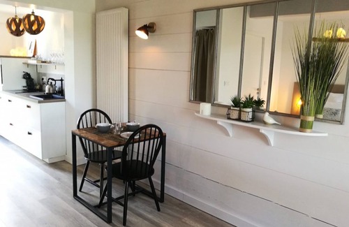 Suce-sur-Erdre House | Grand "nid de L'erdre" Avec Spa et Accès Rivière