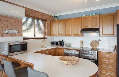 Narooma Apartment | Grand Pacific 2 Unit 4 -Omaroo - First Floor