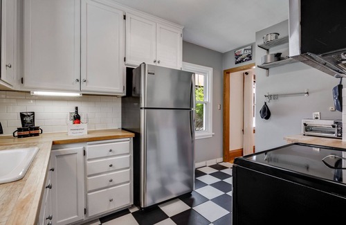 Macalester - Groveland House | Grand Residence