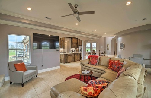 Iowa Colony House | Grand Rosharon Estate on 10 Acres of Farmland