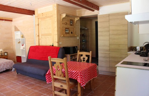 Viuz-la-Chiesaz Cottage | Grand Studio independent between lake and mountains at the foot of Semnoz