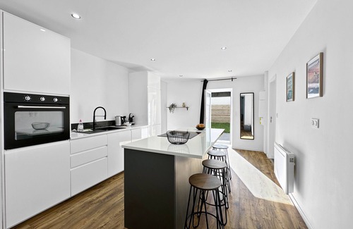 Europe Apartment | Grand T2 récent avec jardin et parking *Ker Prat*
