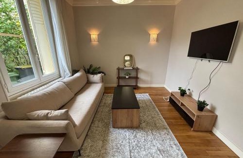 Chateaudun-Bannier Apartment | Grand T3 90m2 Haussmanien avec suite en centre ville et parking TOUT inclus