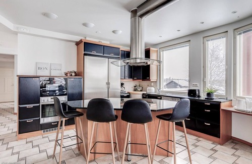 Vantaa Villa | Grand villa close to Helsinki airport