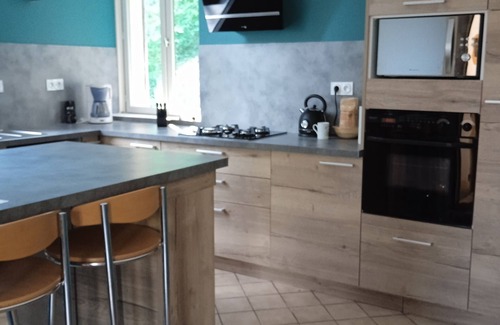Lavans-les-Saint-Claude House | Grande Maison au Clame et en Pleine Nature, vue Imprenable!