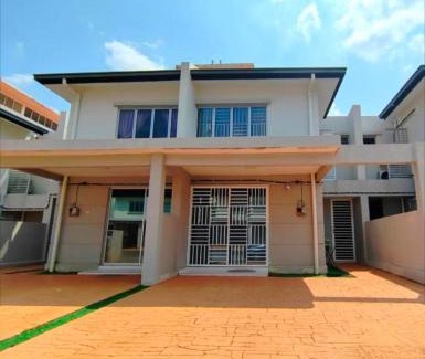 Alor Gajah House | GRANDE MAISON 4 Near AFamosa Waterpark Fully Air Conditioned
