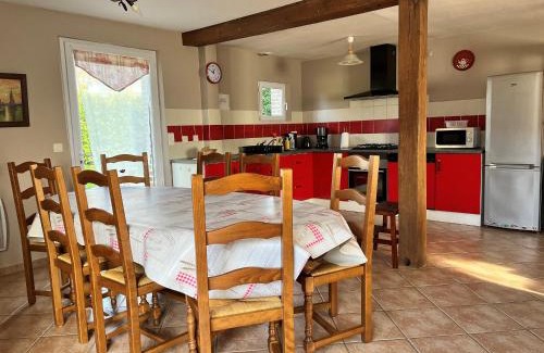 Montireau House | Grande maison de charme avec jardin clos, idéale pour familles et amis, au cœur du Perche - FR-1-581-94
