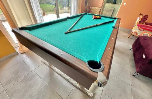 Chaunay House | Grande Maison familiale bien équipée avec Billard