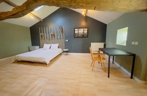Chaunay House | Grande Maison familiale bien équipée avec Billard