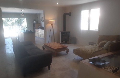 Bagnols-sur-Ceze House | Grande Maison Familiale Avec Piscine Proche Avignon