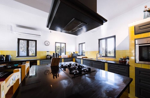 Cajados Villa | Grande Setubal Villa | 5 Bedrooms |.