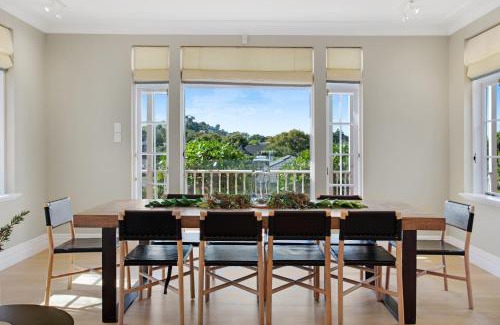 Epsom House | Grande Vista 5Br Manor with Pool & Mt Eden Views