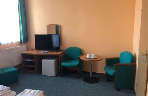 Novy Bor Hotel | Grandhotel Nový Bor