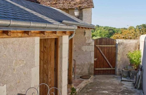 Montresor House | Grandma's Treasure