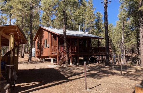 Jemez Springs Cabin | Grandmas Groovy Getaway