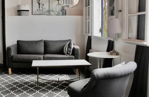 Aubeterre-sur-Dronne Bed & Breakfast | Grange Bleuet