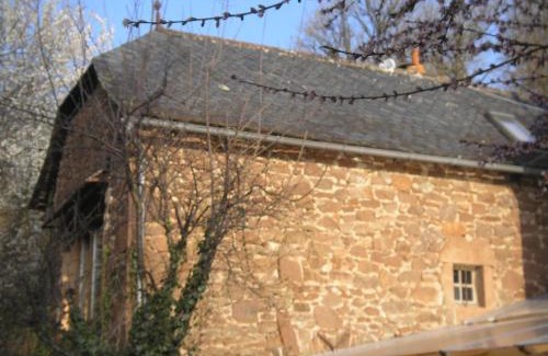 Goutrens House | grange rénovée en pleine nature