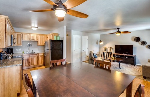 Martinez Park House | Grant Old Town Flat- Upstairs
