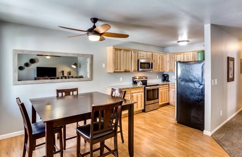 Martinez Park House | Grant Old Town Flat- Upstairs