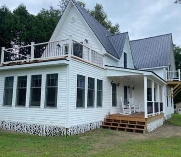 Newport House | Gray's Manor - Lake Memphremagog