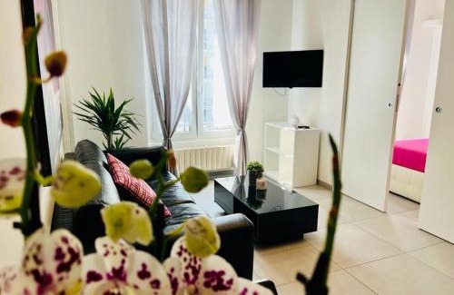 Intra Apartment | Graziosi appartamenti in centro storico