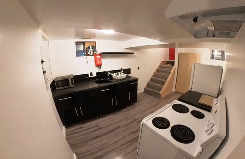 Mission District Apartment | Great basement suite in the Heart of Mission