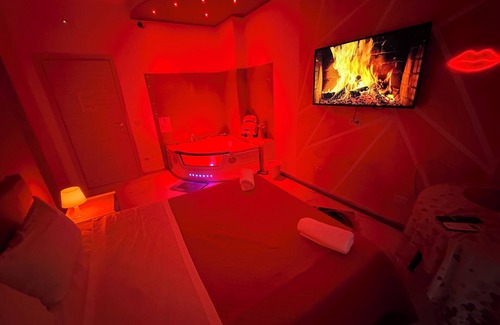 Acerra Bed & Breakfast | Great choice for relaxing, with hot tubs and more.
