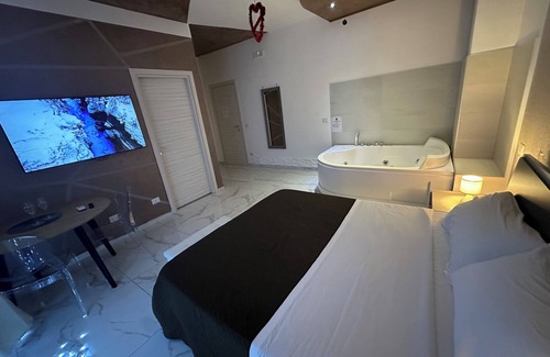 Acerra Bed & Breakfast | Great choice for relaxing, with hot tubs and more.