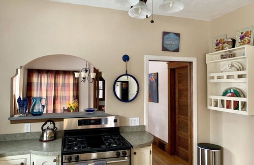 Mahtomedi House | Great Getaway Enjoy Lake Living ~ 20 minutes from St Paul and Wisconsin