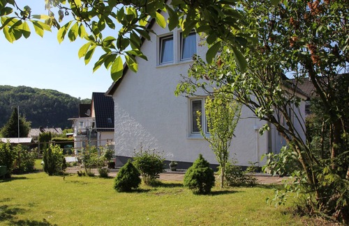 Bodenwerder House | Great holiday in the Weserbergland! In house with garden for 4 people. & Pets