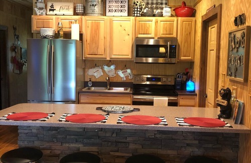 Board Camp House | Great little hideaway in the woods !