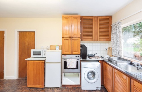 Tramore House | Great living and activity space, easy walks country lanes.