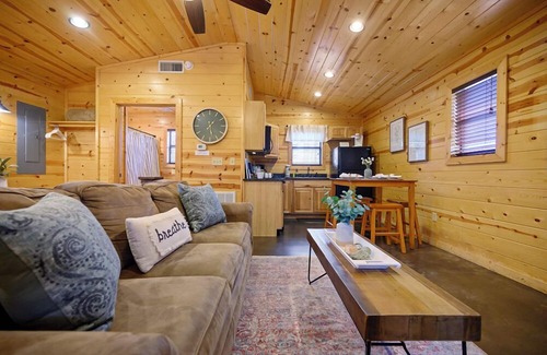 Hochatown Cabin | Great Location-Hot Tub