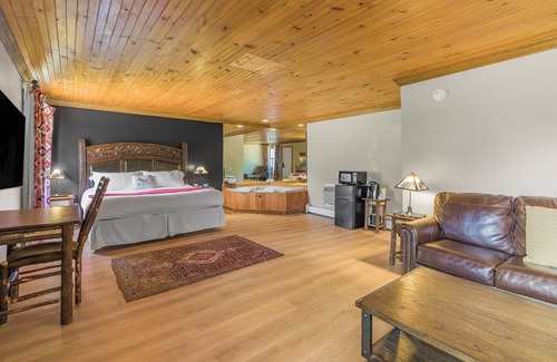 Old Forge Hotel | Great Pines
