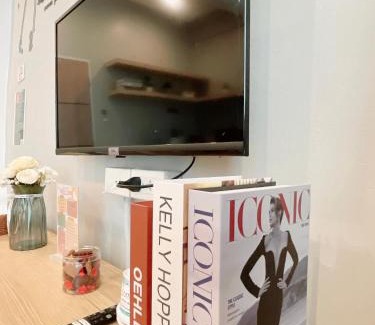 Talat Yot Apartment | Great relaxing in oldtown, Entire floor, near Grand Palace