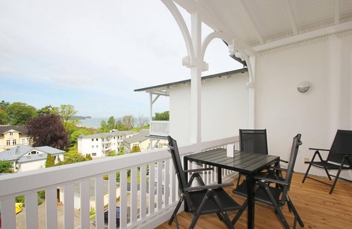 Gohren Apartment | Great sea view from the balcony, use of swimming pool and sauna - Haus Nordstrand FeWo16