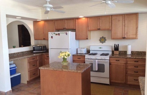 Little Harbour Villa | Great Value! Mainstay Villa @ Elsie Bay. Ocean Front! Rent as a 1, 2, or 3 BR