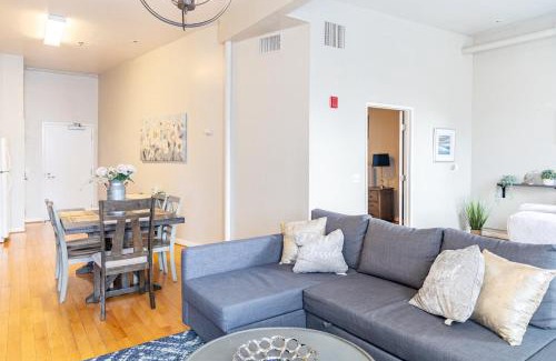 Gaslamp Quarter Hotel | Greely Gaslamp - Loft W Parking & 3 Beds #402